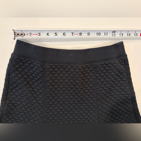 Uniqlo Black Quilted Puffed Diamond Textured Flounced Midi Skirt Flared Medium - Picture 5 of 8